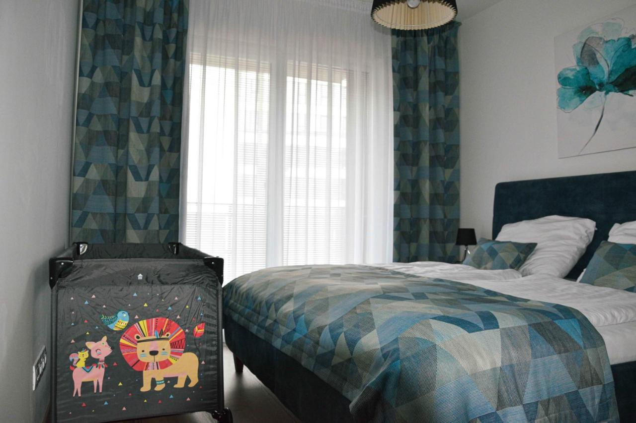Taban Halifax Apartment - City Center & Free Parking Нитра Экстерьер фото